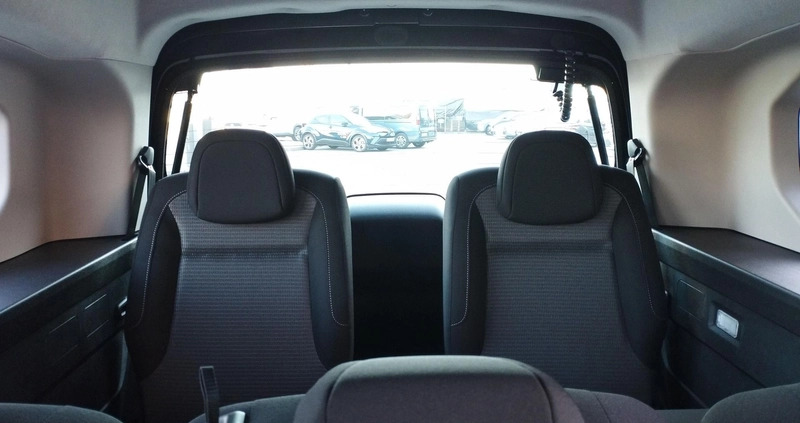 Toyota Proace City Verso cena 147000 przebieg: 4, rok produkcji 2023 z Międzybórz małe 191